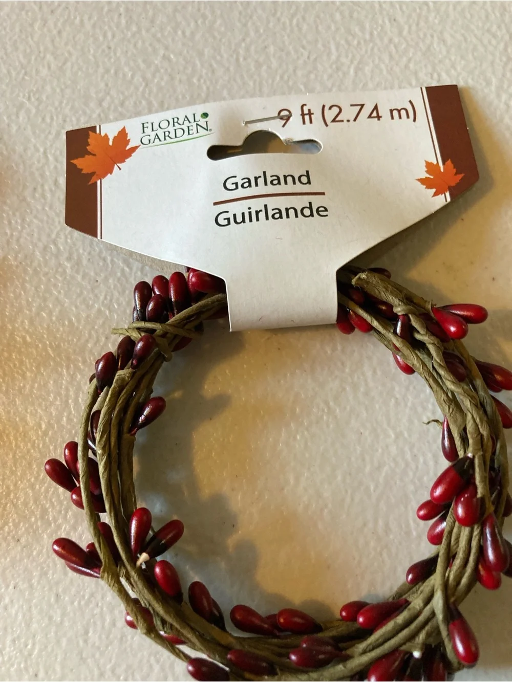 Floral Garden Artificial Berry Garland 9 ft Red Brown Plastic Seasonal Lot of 2